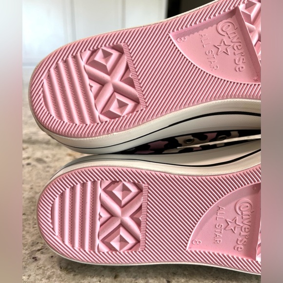 Converse Chuck Taylor All Star High Tops in pink & black leopard print (NWOT) - Picture 8 of 9